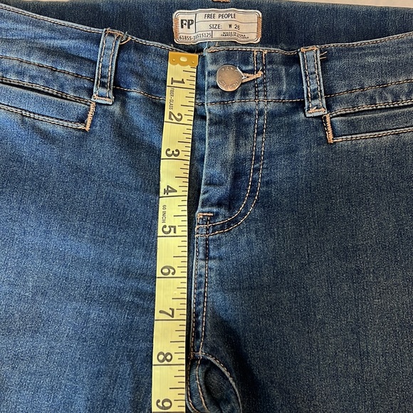 Free people young womens jeans. - Picture 10 of 10
